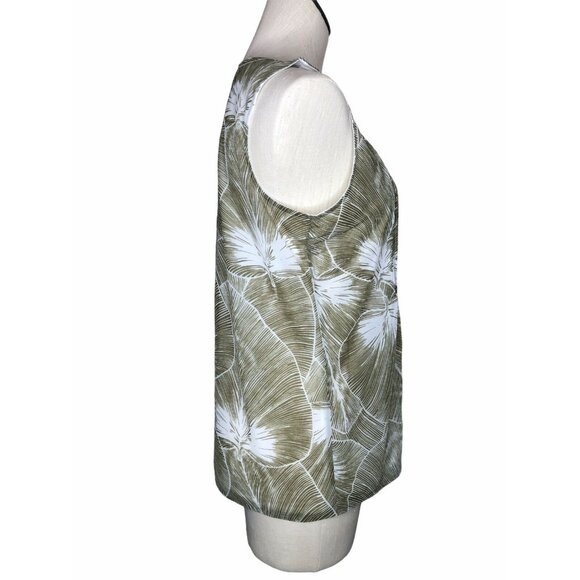 2/$30 Claiborne Top Shirt Womens M Sleevless Blouse Green White Pleated Front - Picture 3 of 8